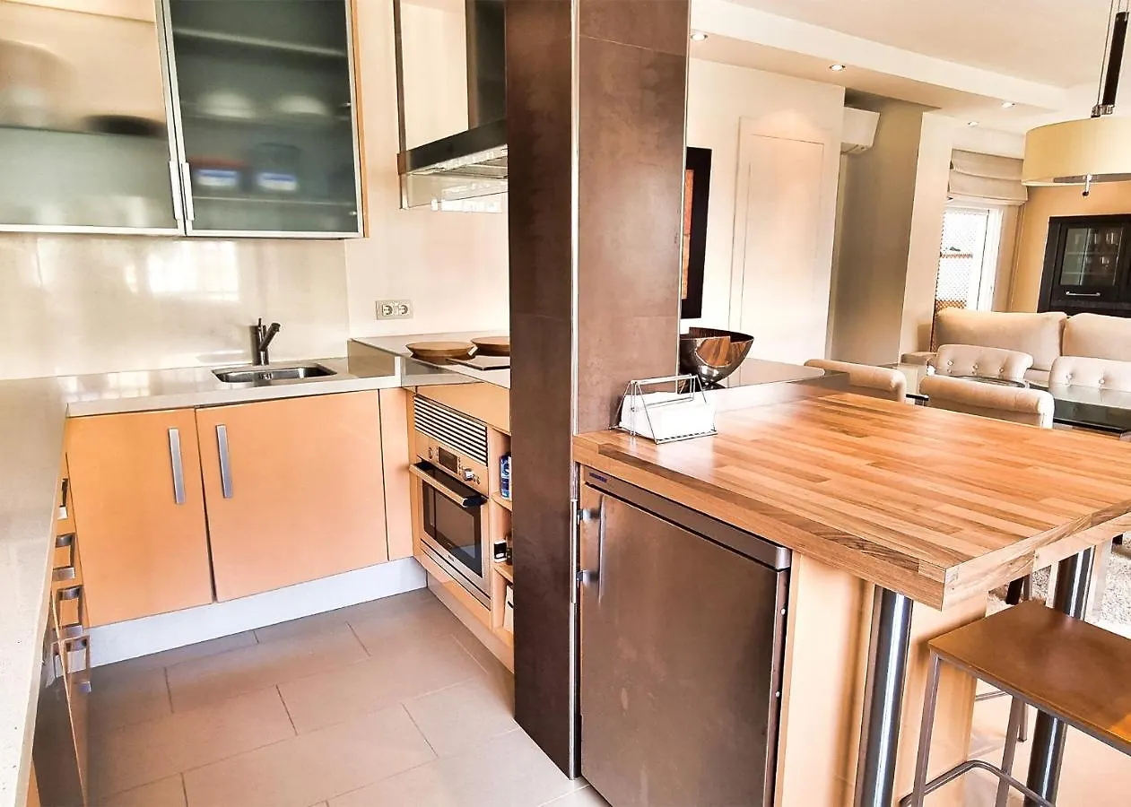 Magnificent One Bedroom Apartment In Marbella Center